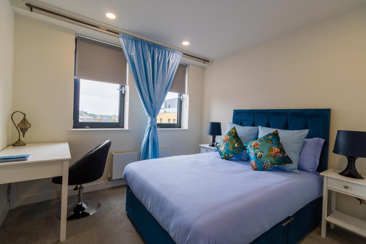 Virexxa Bedford Centre - Executive Suite - 2Bed Flat With Free Parking & Gym ภายนอก รูปภาพ