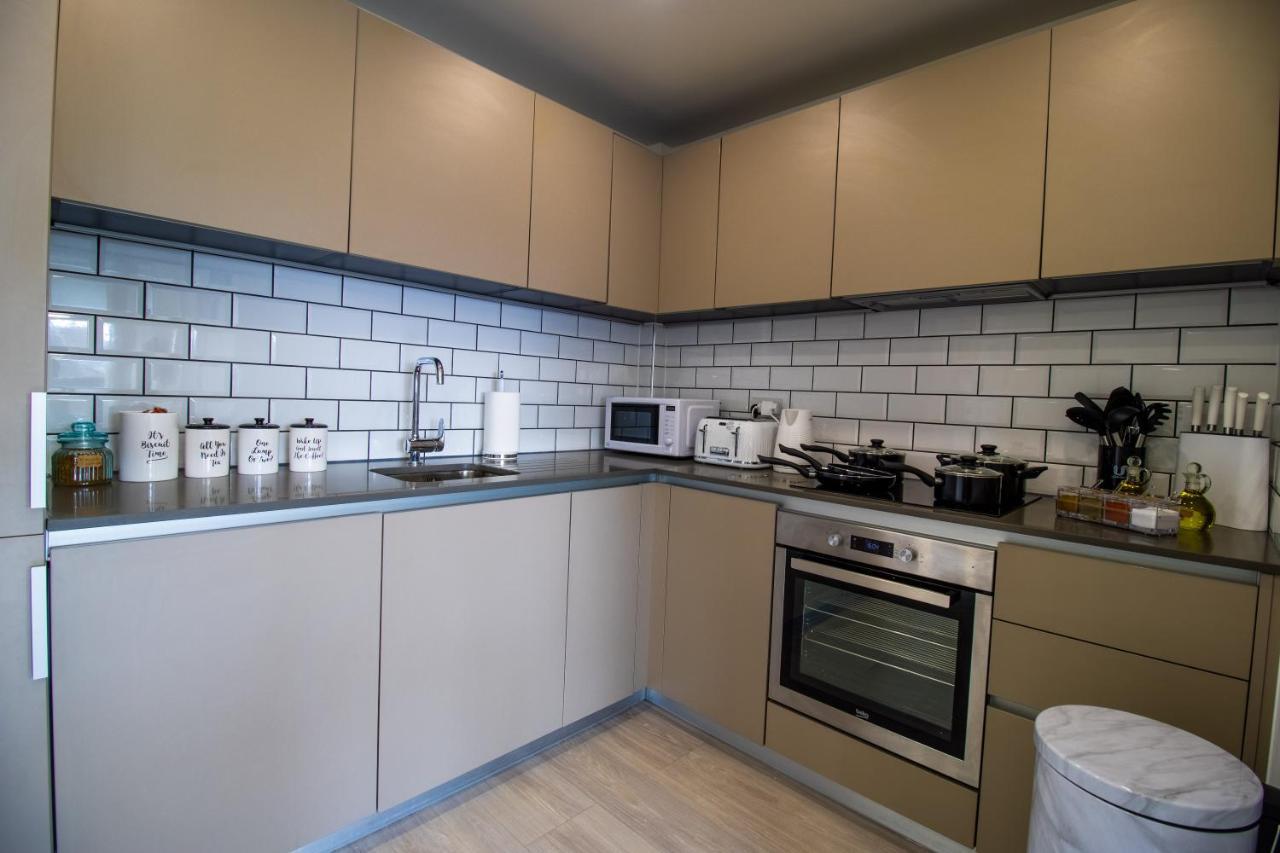 Virexxa Bedford Centre - Executive Suite - 2Bed Flat With Free Parking & Gym ภายนอก รูปภาพ