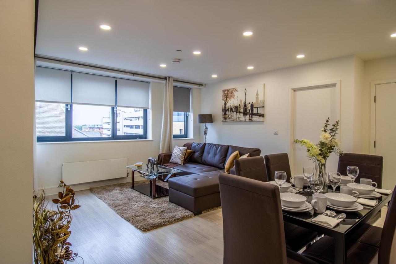 Virexxa Bedford Centre - Executive Suite - 2Bed Flat With Free Parking & Gym ภายนอก รูปภาพ