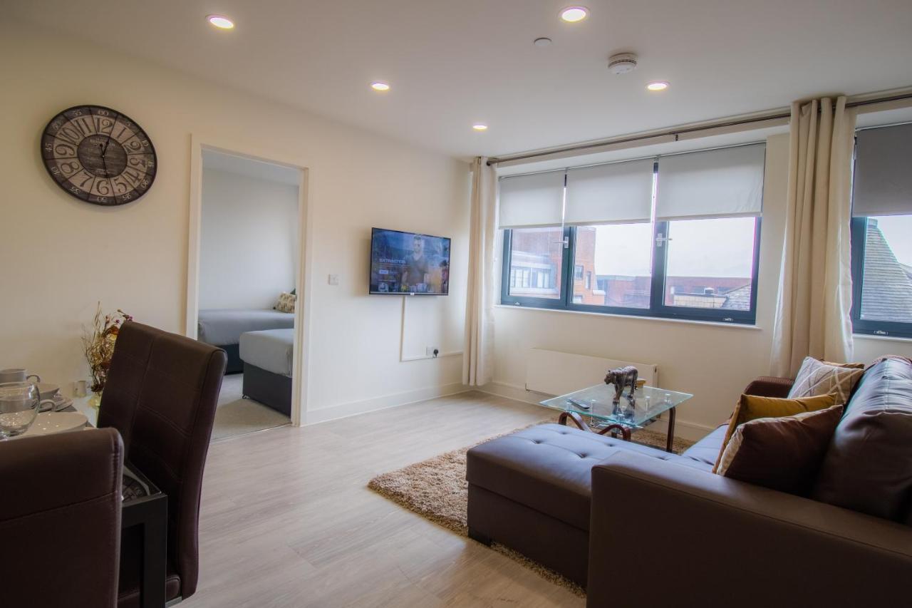 Virexxa Bedford Centre - Executive Suite - 2Bed Flat With Free Parking & Gym ภายนอก รูปภาพ